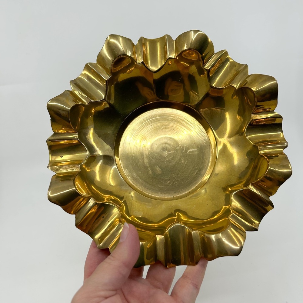 Vintage Brass Gold Tone Cigar Ashtray Mid Century Star Burst Hollywood Regency - Picture 4 of 16